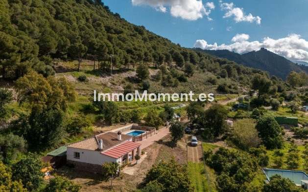 Country house - Resale - Inland  - Coín
