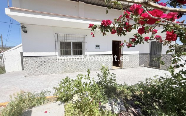 Country house - Resale - Inland  - Coín