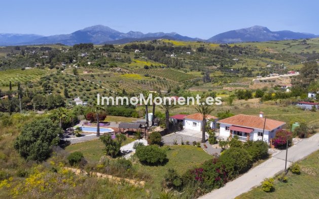 Country house - Resale - Inland  - Pizarra