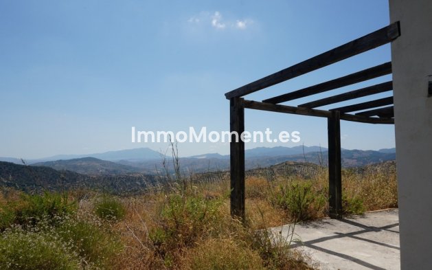 Country house - Resale - Inland  - Yunquera
