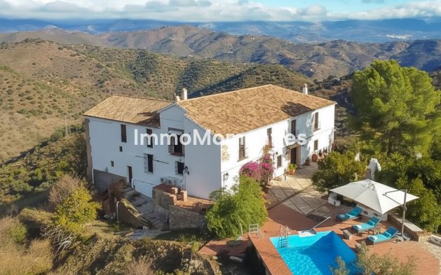 Country house - Resale - Málaga - Montes de Málaga