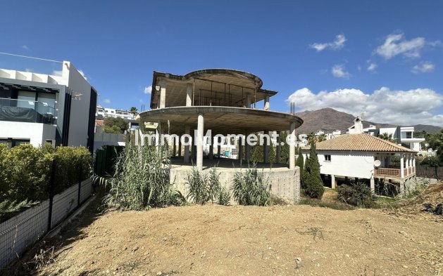 Detached villa - New Build - Estepona - Valle Romano