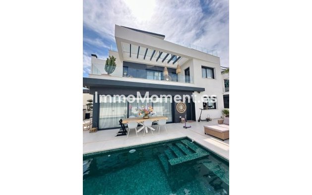 Detached villa - Resale - Algorfa - La Finca Golf