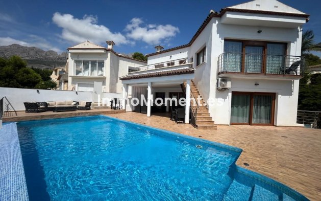 Detached villa - Resale - Altea - Altea Centro
