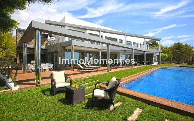 Detached villa - Resale - Altea - Altea Centro