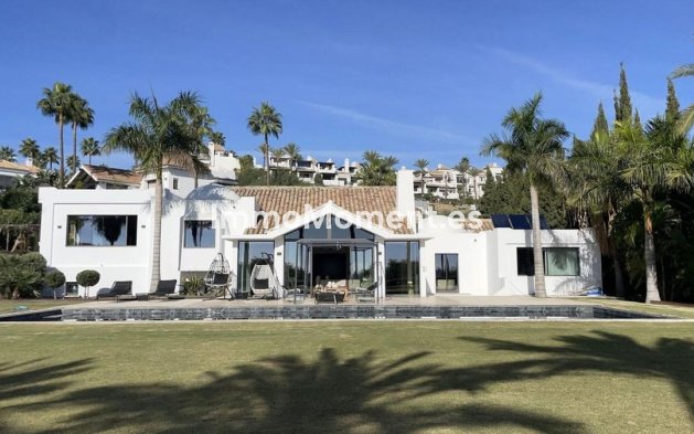 Detached villa - Resale - Benahavís - Benahavís Centro