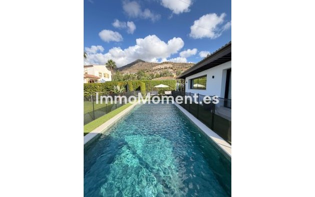 Detached villa - Resale - Benalmadena - Arroyo de la Miel