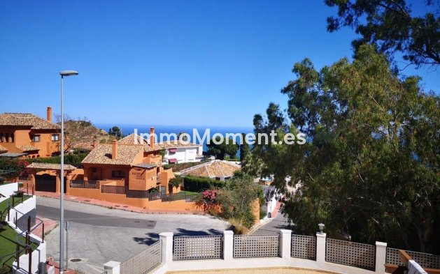 Detached villa - Resale - Benalmadena - Benalmadena Centro