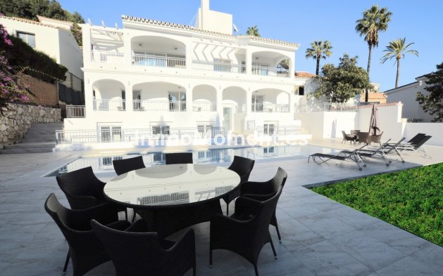 Detached villa - Resale - Benalmadena - Benalmadena Centro