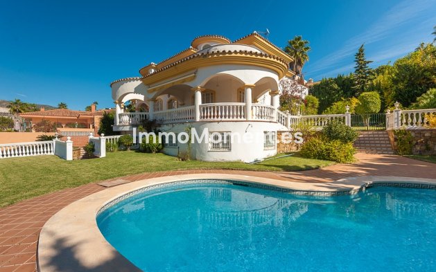 Detached villa - Resale - Benalmadena - Benalmadena Centro