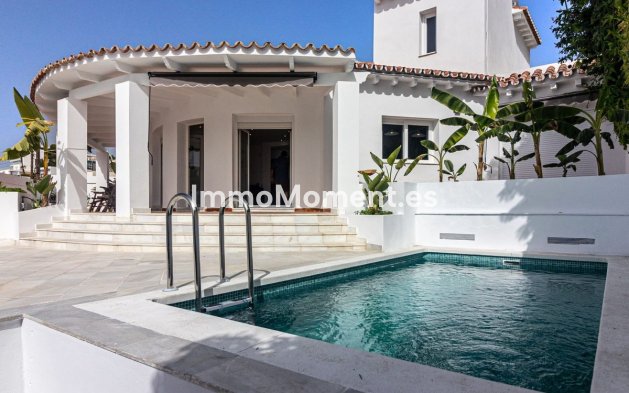 Detached villa - Resale - Benalmadena - Benalmadena Costa
