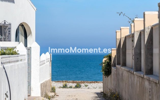 Detached villa - Resale - Denia - Denia Centro