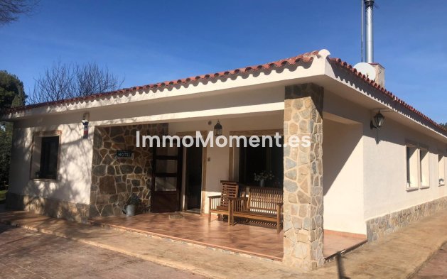 Detached villa - Resale - Elda - Elda Centro