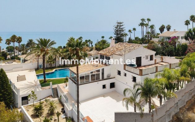 Detached villa - Resale - Estepona - Estepona Centro