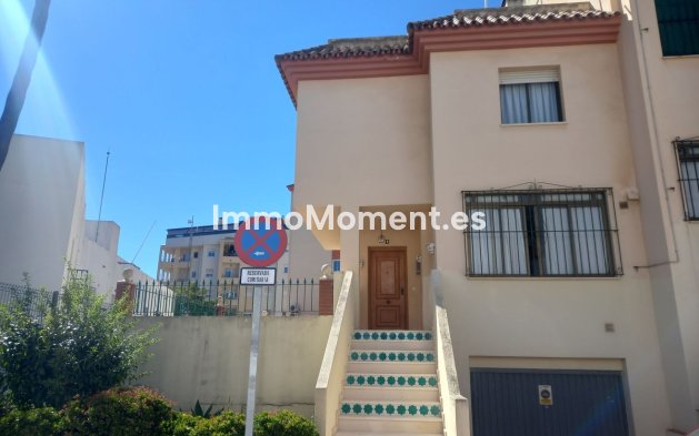 Detached villa - Resale - Estepona - Estepona Centro