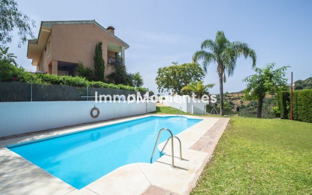 Detached villa - Resale - Estepona - Estepona Centro
