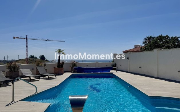 Detached villa - Resale - Estepona - Estepona Centro