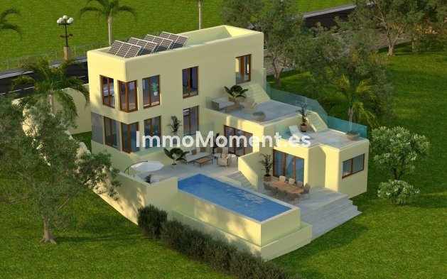 Detached villa - Resale - Estepona - Estepona Centro