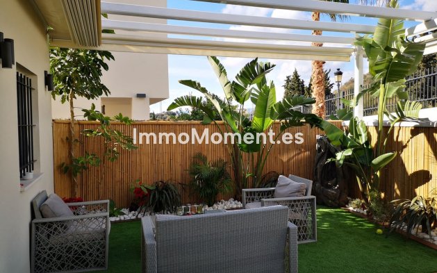 Detached villa - Resale - Estepona - Estepona Centro