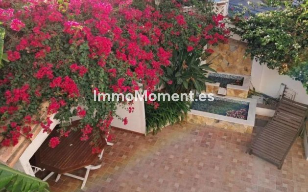 Detached villa - Resale - Estepona - Estepona Centro