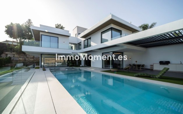 Detached villa - Resale - Estepona - New Golden Mile