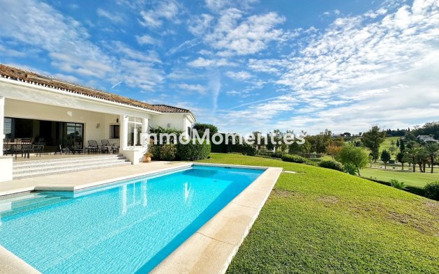 Detached villa - Resale - Estepona - New Golden Mile