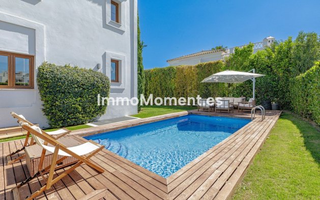 Detached villa - Resale - Estepona - Selwo
