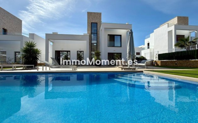 Detached villa - Resale - Finestrat - Finestrat