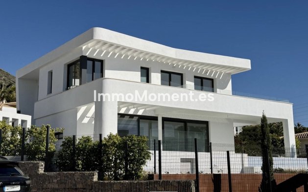 Detached villa - Resale - Fuengirola - Fuengirola Centro