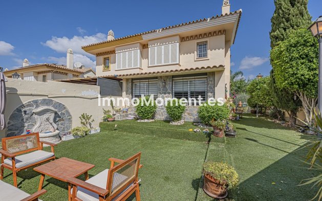 Detached villa - Resale - Inland  - Alhaurín de la Torre