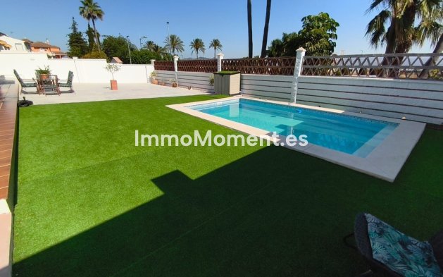 Detached villa - Resale - Inland  - Alhaurín de la Torre
