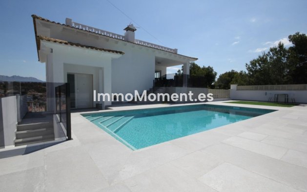 Detached villa - Resale - La Nucía - La Nucia Centro