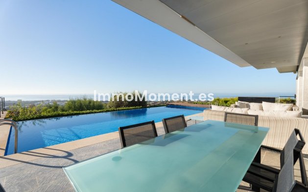 Detached villa - Resale - Marbella - Altos de los Monteros