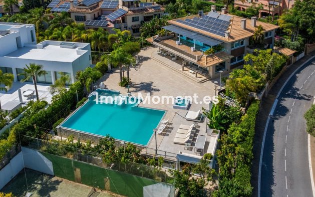 Detached villa - Resale - Marbella - Bahía de Marbella