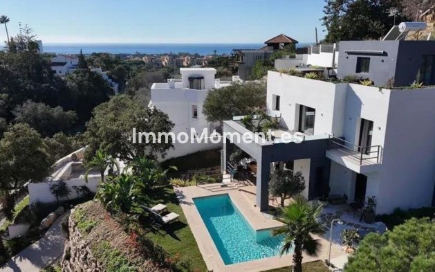 Detached villa - Resale - Marbella - Elviria