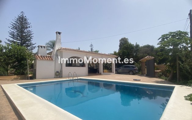 Detached villa - Resale - Marbella - Elviria