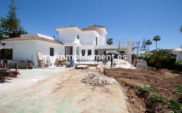 Detached villa - Resale - Marbella - Elviria