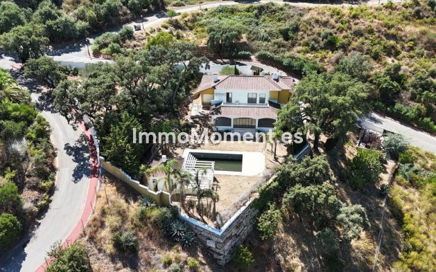 Detached villa - Resale - Marbella - La Mairena