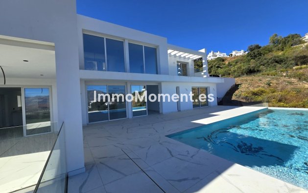 Detached villa - Resale - Marbella - La Mairena