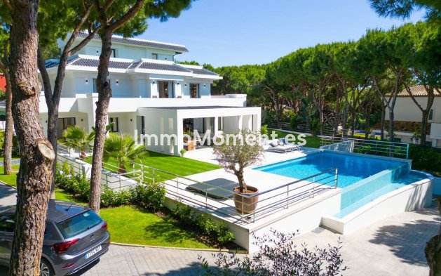 Detached villa - Resale - Marbella - Las Chapas