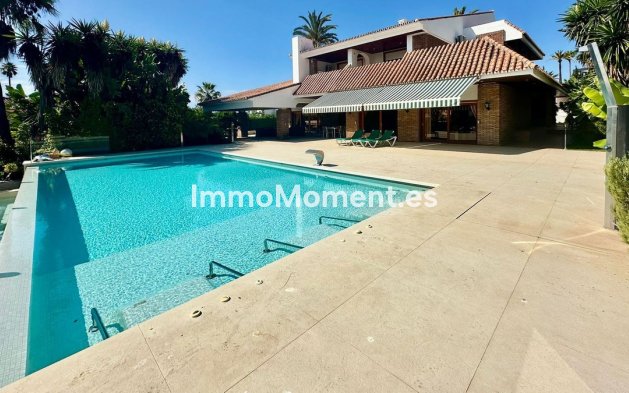 Detached villa - Resale - Marbella - Nueva Andalucía