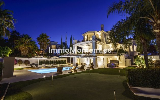 Detached villa - Resale - Marbella - Nueva Andalucía