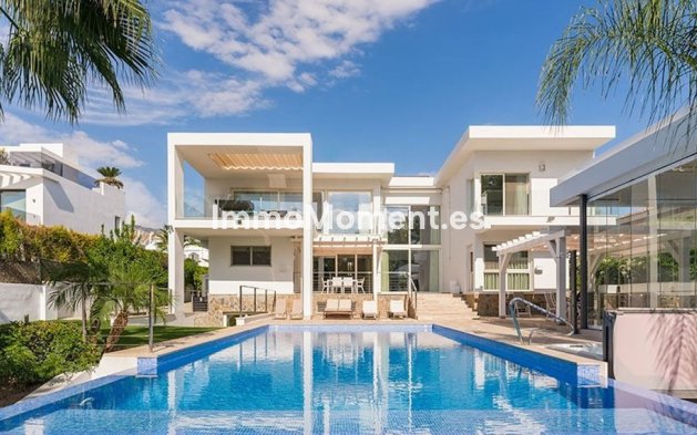 Detached villa - Resale - Marbella - Nueva Andalucía