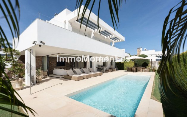 Detached villa - Resale - Marbella - San Pedro de Alcántara