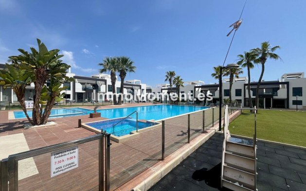 Detached villa - Resale - Orihuela Costa - Cabo roig - La Zenia