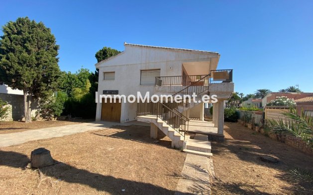 Detached villa - Resale - Orihuela Costa - Cabo roig - La Zenia