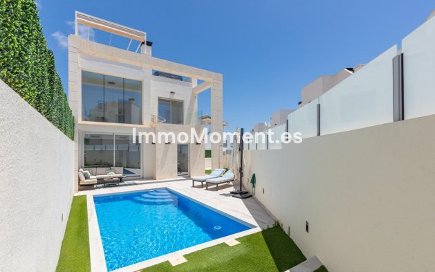 Detached villa - Resale - Orihuela Costa - Cabo roig - La Zenia