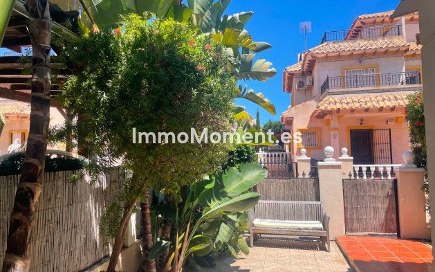 Detached villa - Resale - Orihuela Costa - La Regia
