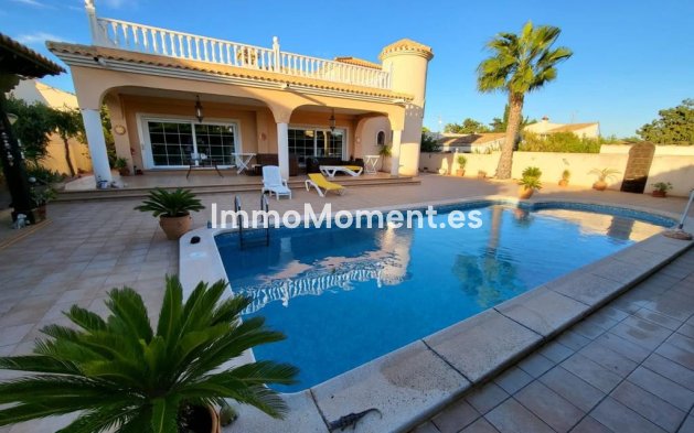 Detached villa - Resale - Orihuela Costa - Playa Flamenca