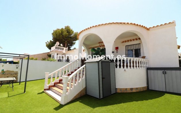 Detached villa - Resale - Orihuela Costa - Villamartín
